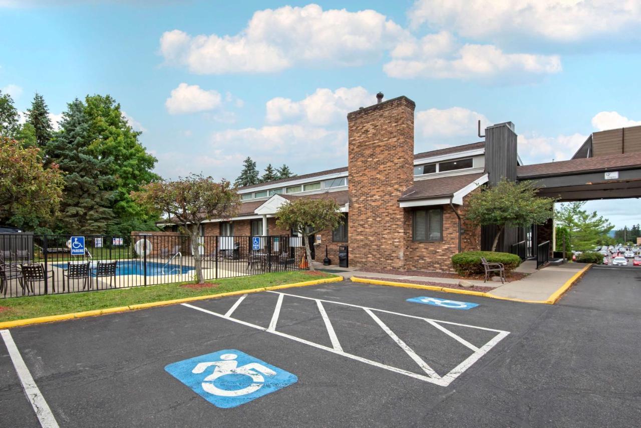 Best Western University Inn Ithaca Zewnętrze zdjęcie