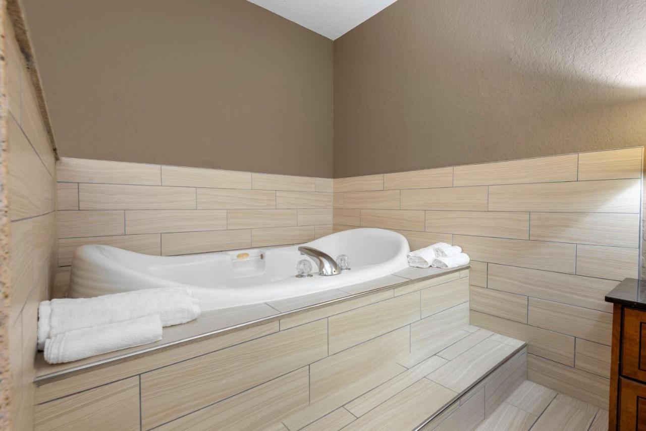 Best Western University Inn Ithaca Zewnętrze zdjęcie