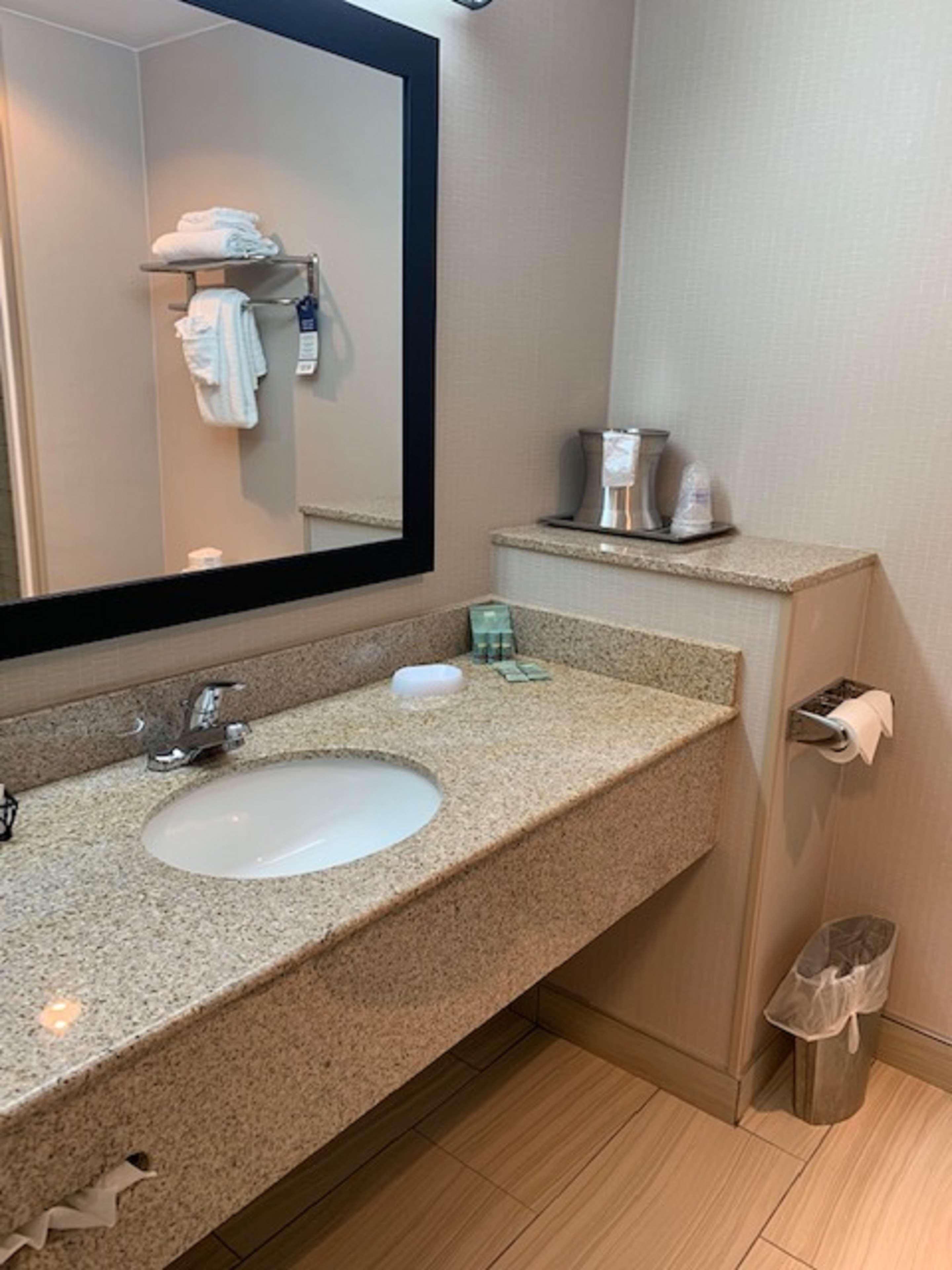 Best Western University Inn Ithaca Zewnętrze zdjęcie