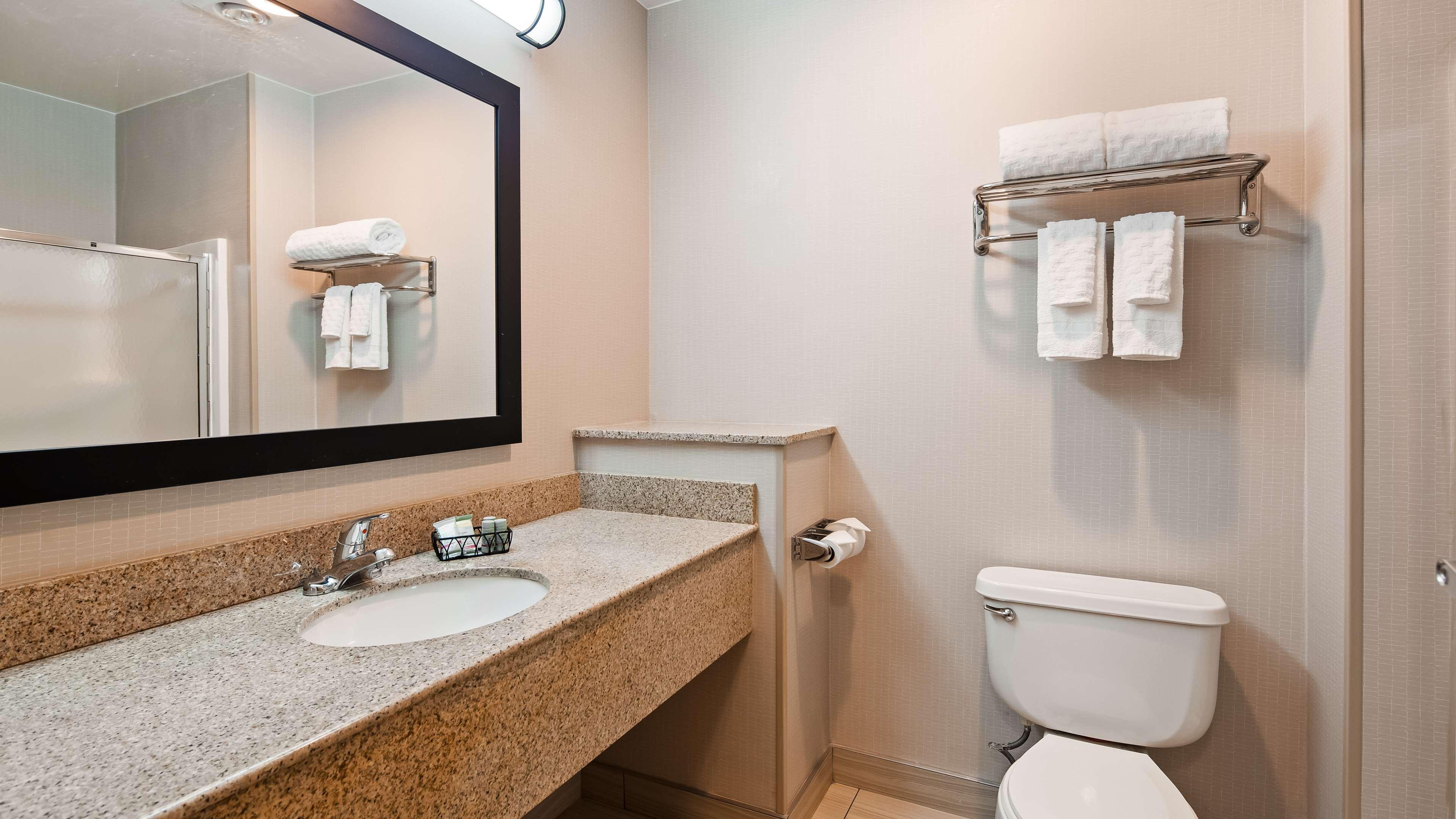 Best Western University Inn Ithaca Zewnętrze zdjęcie